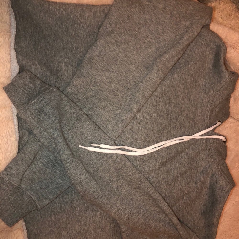 Cropped sweatshirt